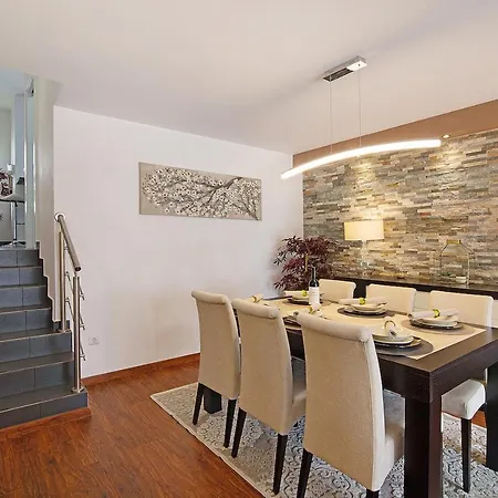 Harvey Villa Albufeira